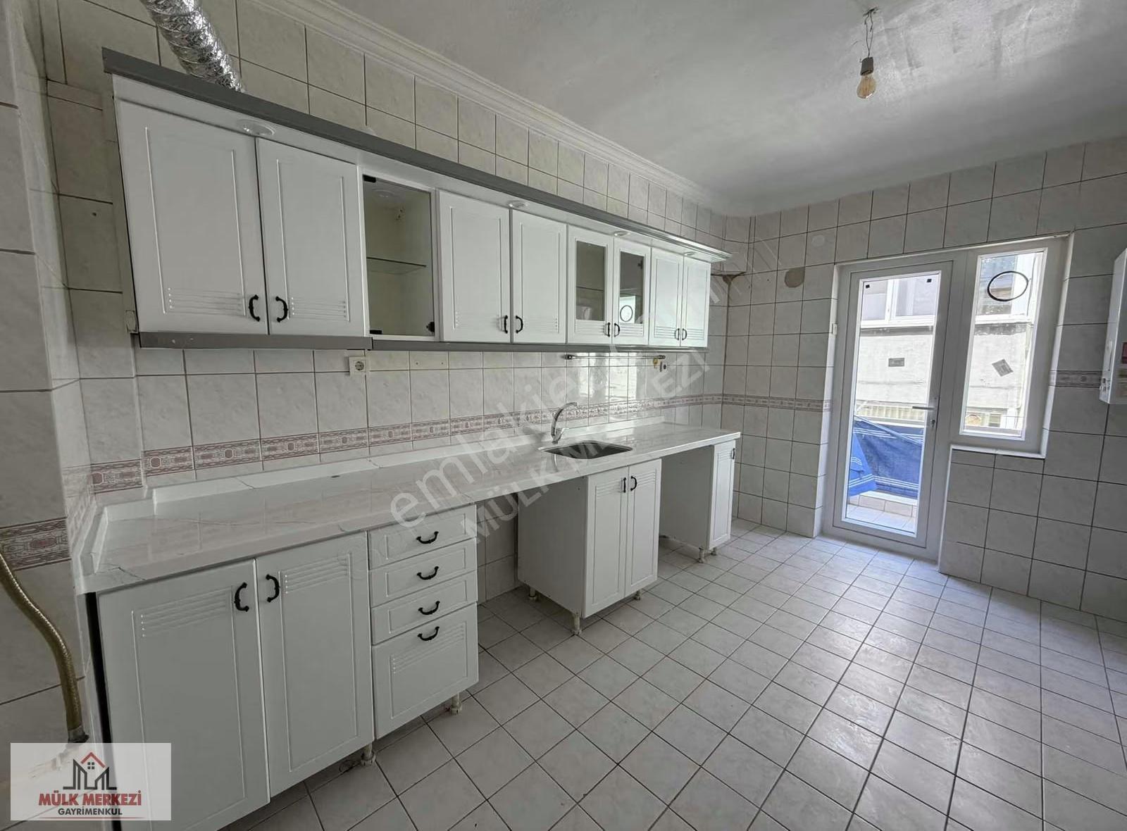 Dikmen Cadde Üzeri - 3+1 Kat Konumun'da Kiralık Konut