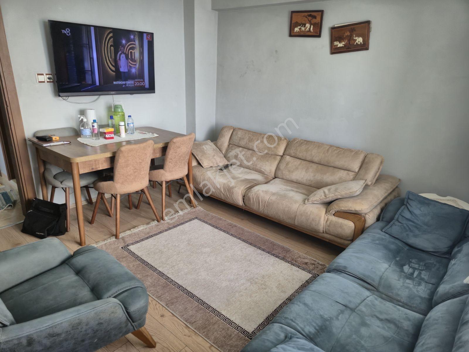 Adaplatin'den Karasu Merkezde 75m2 3+1 Cam Balkonlu Daire - Görsel 3