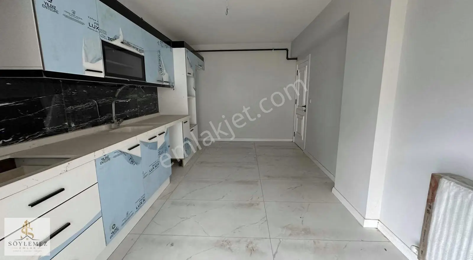 Erikli Bağlaraltında Hastane Ve Üniversitesi Dibinde 1+1 Kiralık