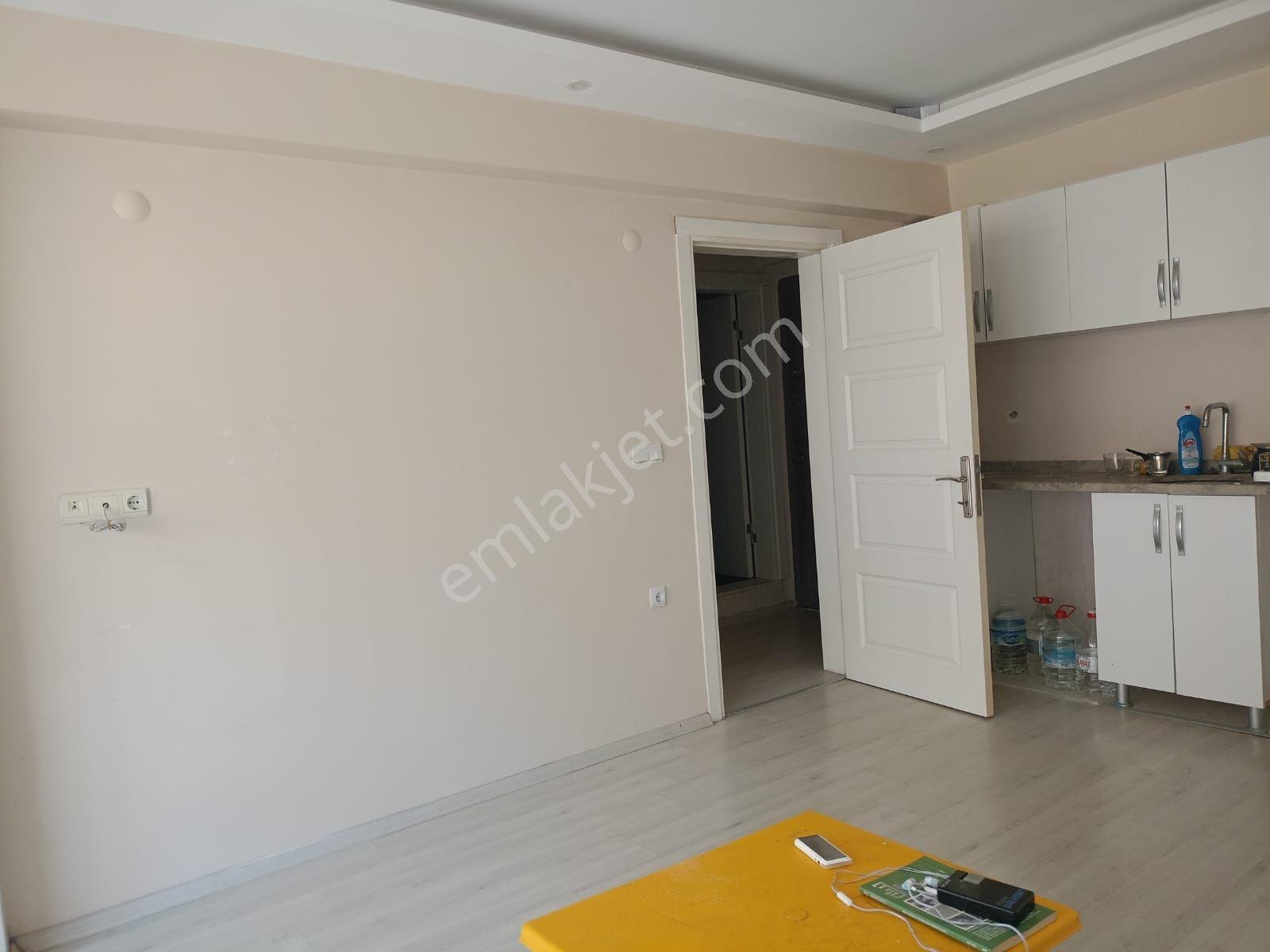 Gazipaşa'da Giriş Kat Bahçe Alanına Bakan 1+1 Daireniz Satılık - Görsel 3