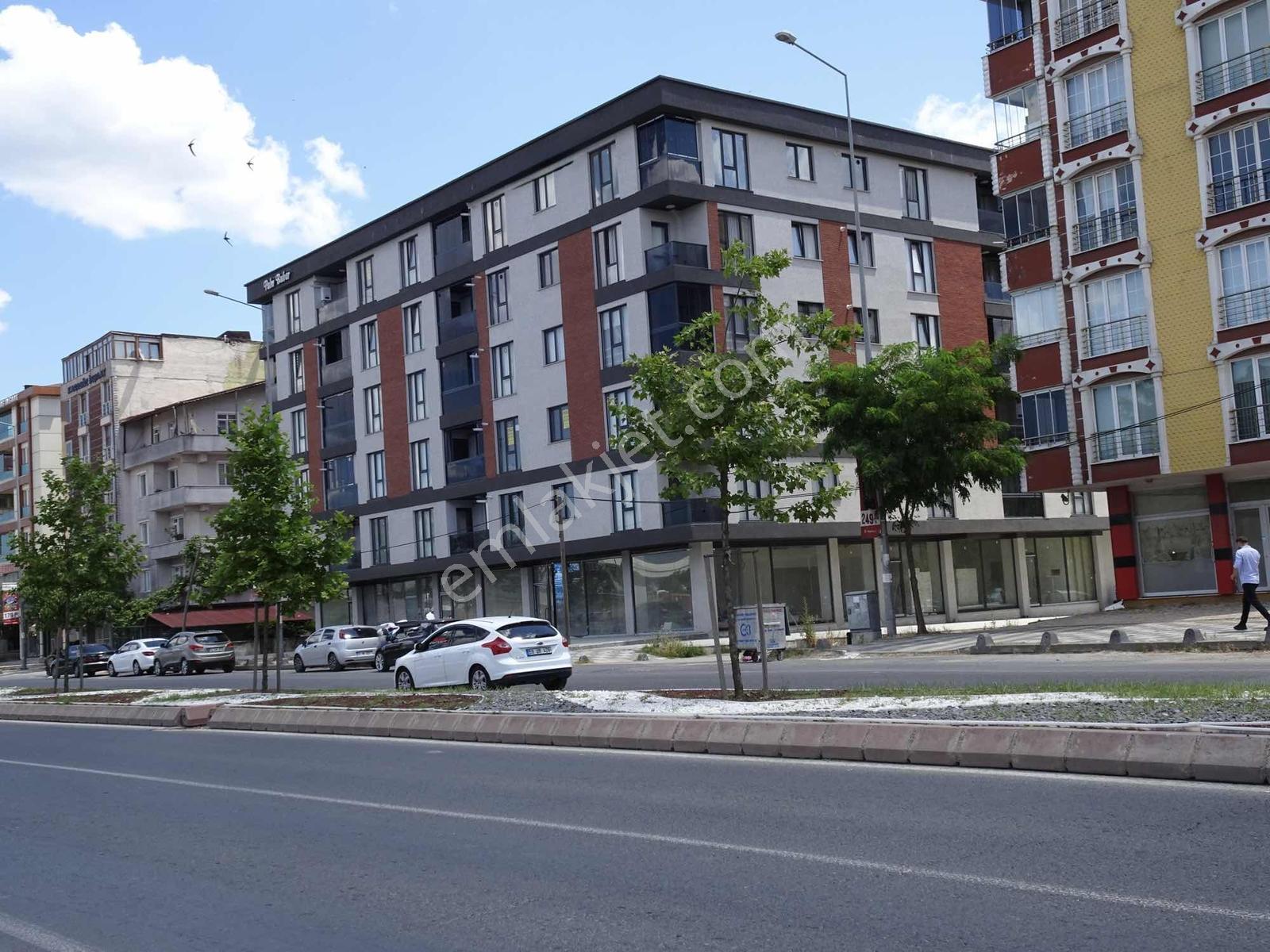 Onaydan Çerkezköy Gaziosmanpaşa Park Cephe Balkon Lüks 1+1 Daire - Görsel 6
