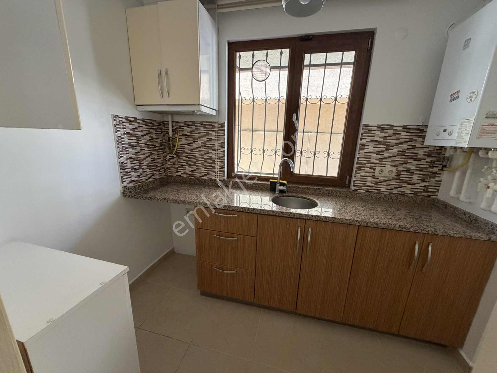 Ataşehir İnönü Mh.ana Caddeye Ve Metroya Yakın Ferah Kiralık 1+1 - Görsel 14