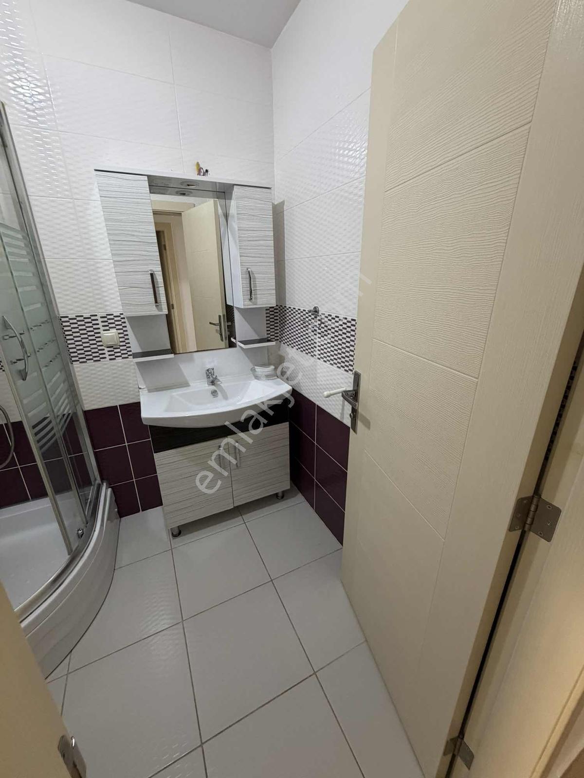 Ataşehir İnönü Mh.ana Caddeye Ve Metroya Yakın Ferah Kiralık 1+1 - Görsel 12