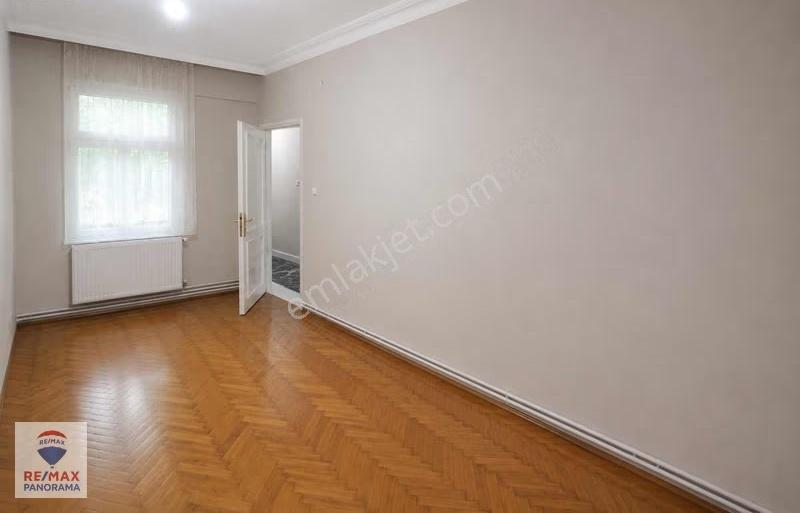 Köroğlu Caddesi'nde 130 M² Net | Açık Otoparklı 3 Balkonlu 3+1 - Görsel 15