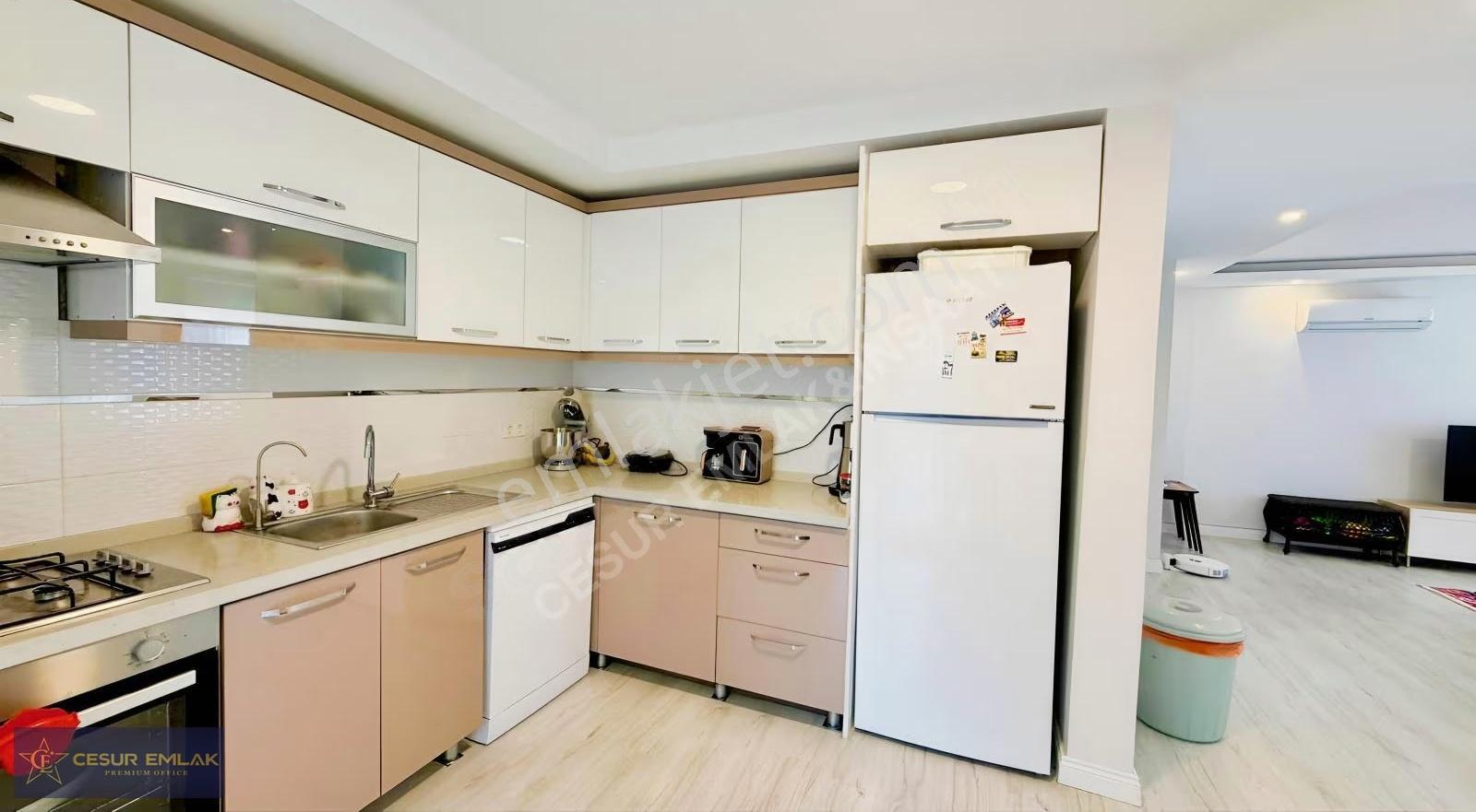 Palmiye Sitesinde Özel Tasarımlı 5+1 Lüks Villa - Görsel 22