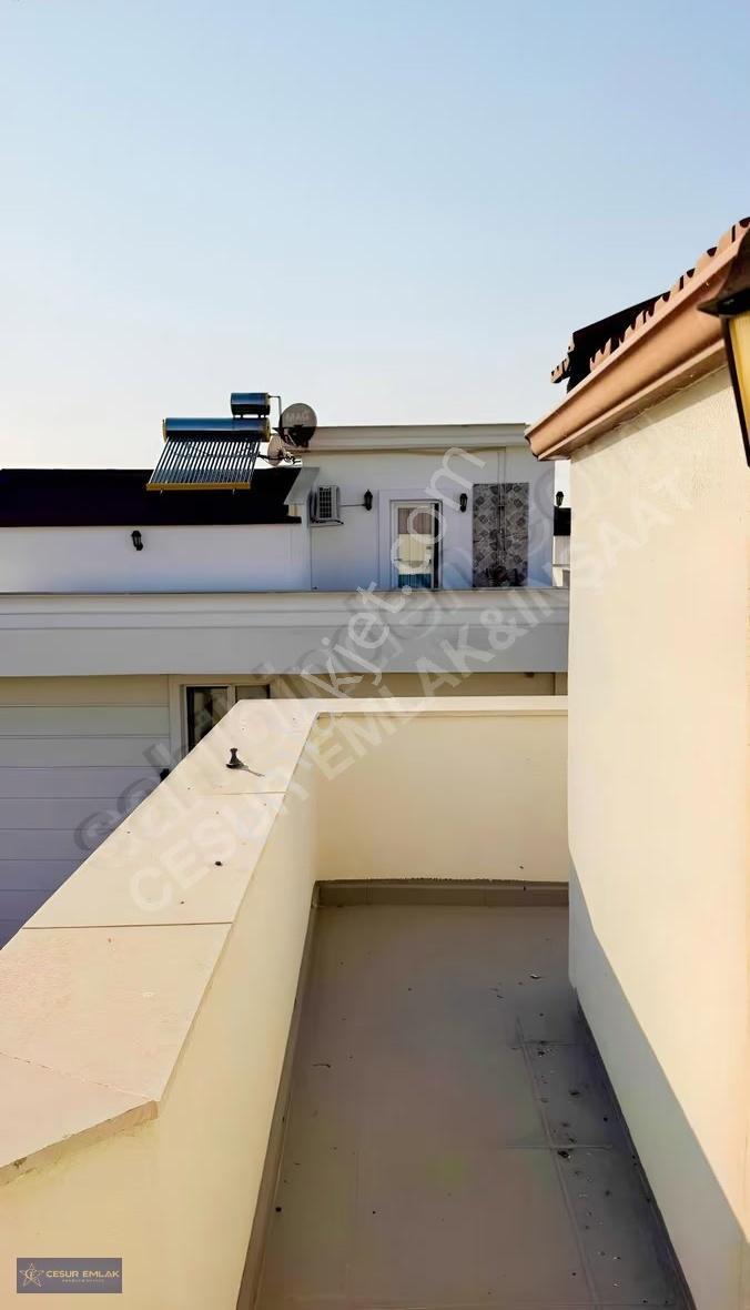 Palmiye Sitesinde Özel Tasarımlı 5+1 Lüks Villa - Görsel 6