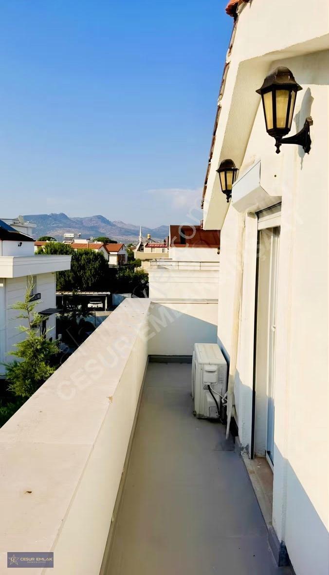 Palmiye Sitesinde Özel Tasarımlı 5+1 Lüks Villa - Görsel 14