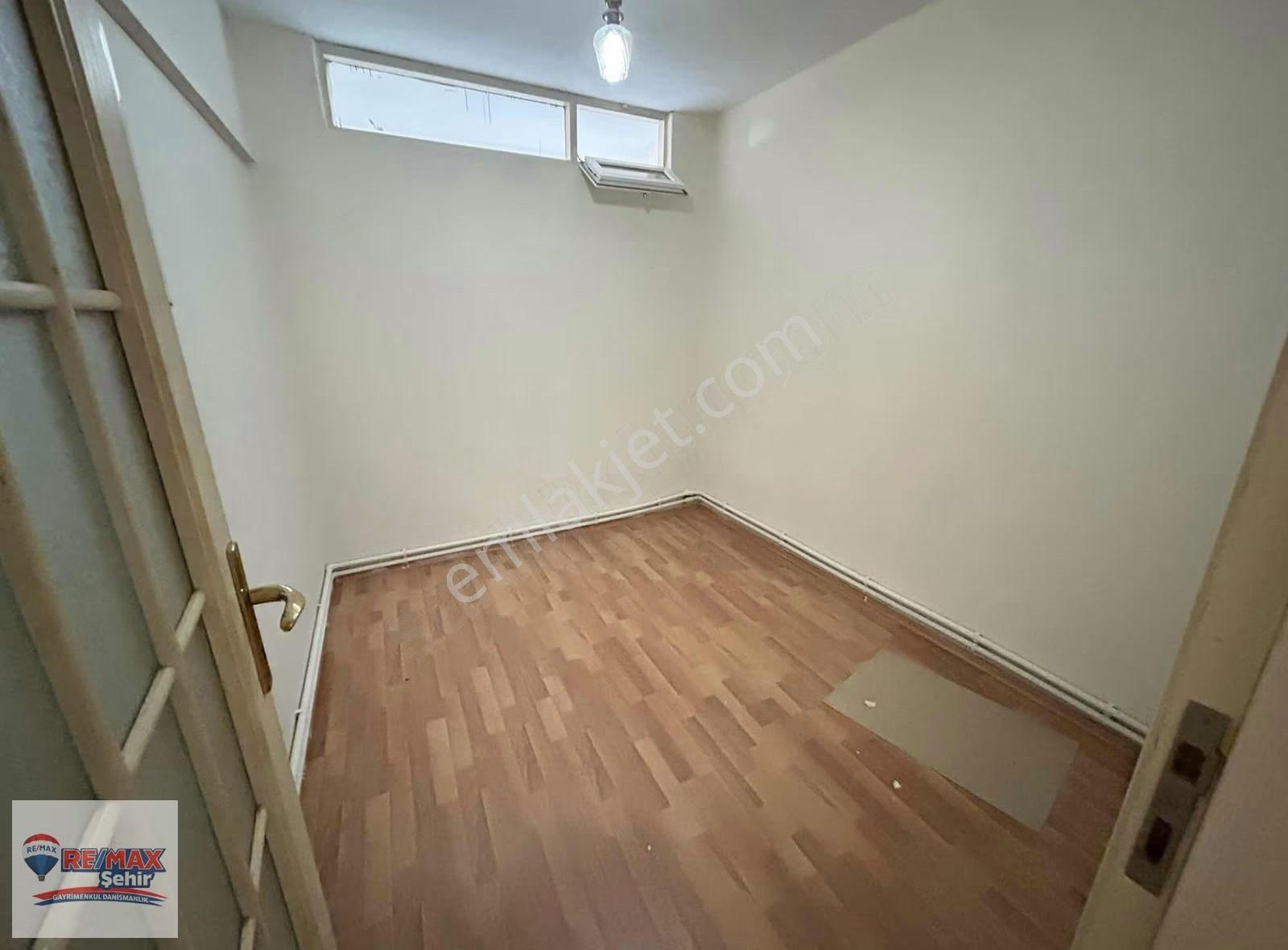 Re/max Şehir'den Yalova Gop Mahallesinde Kiralık Daire - Görsel 3