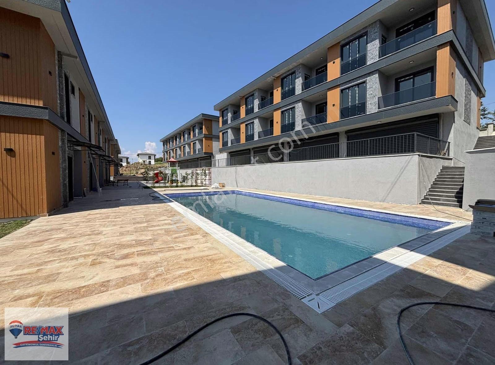 Remax Şehir'den Kadıköy Özden Mah. Havuzlu Lüks 1+1 - Görsel 22