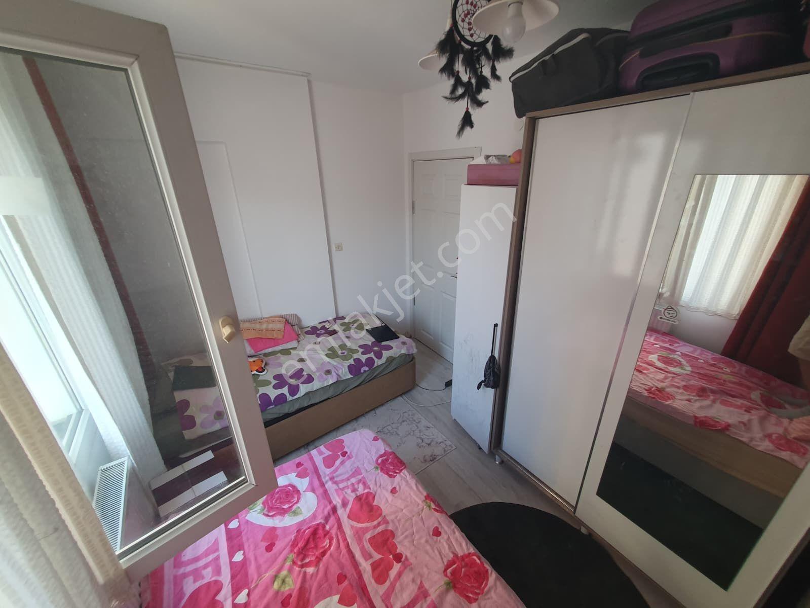 "kuşadası Ege Mahallesi'nin Kalbinde, Zamana Meydan Okuyan 2+1 - Görsel 31