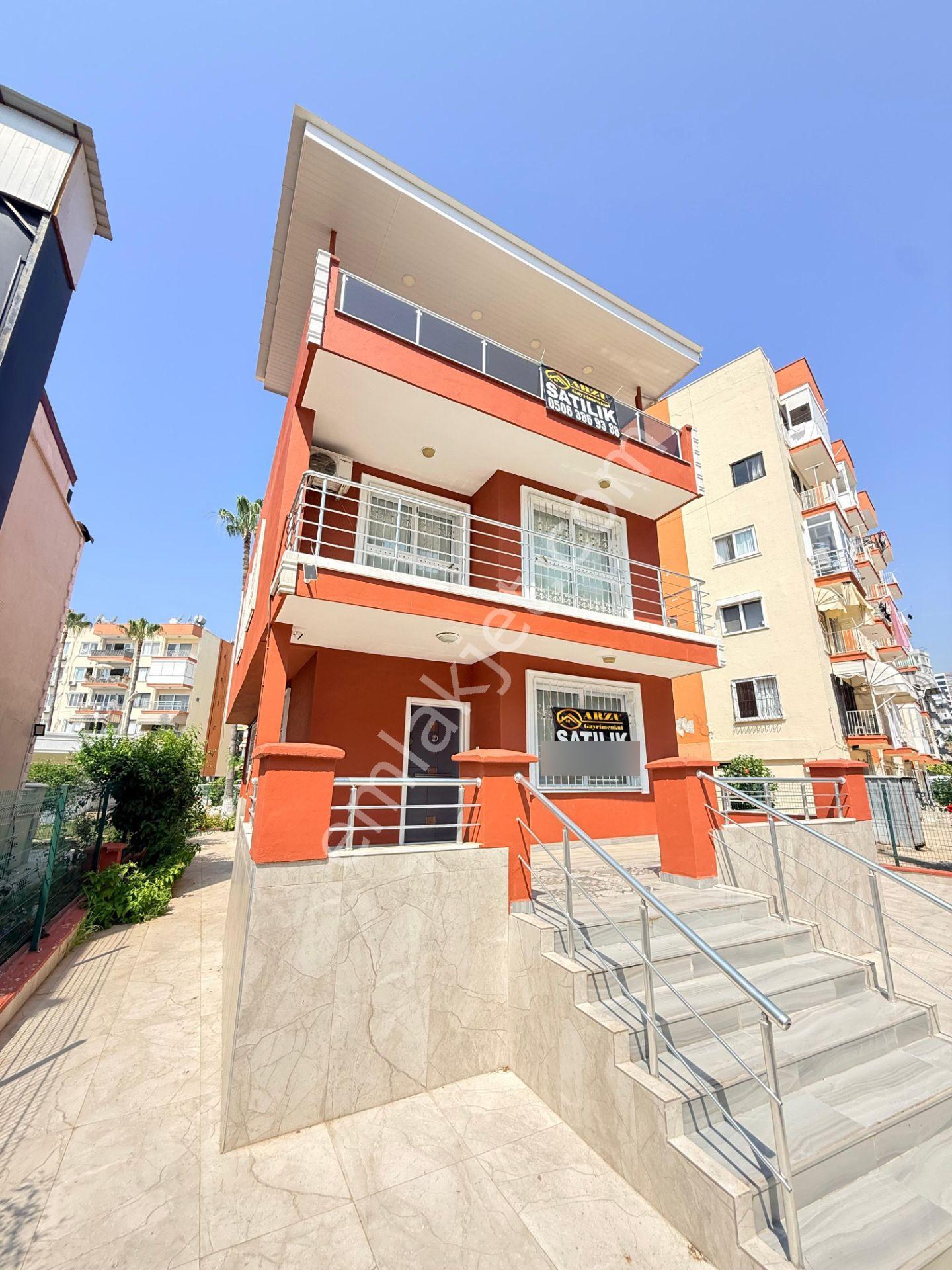 Denize Sıfır Bağımsız Site İçerisinde Ful Yapılı Villa - Görsel 42