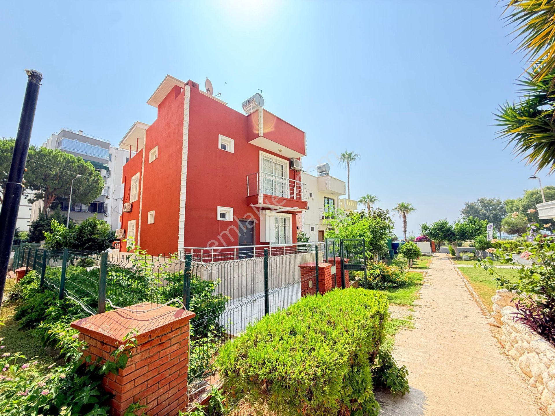 Denize Sıfır Bağımsız Site İçerisinde Ful Yapılı Villa - Görsel 7