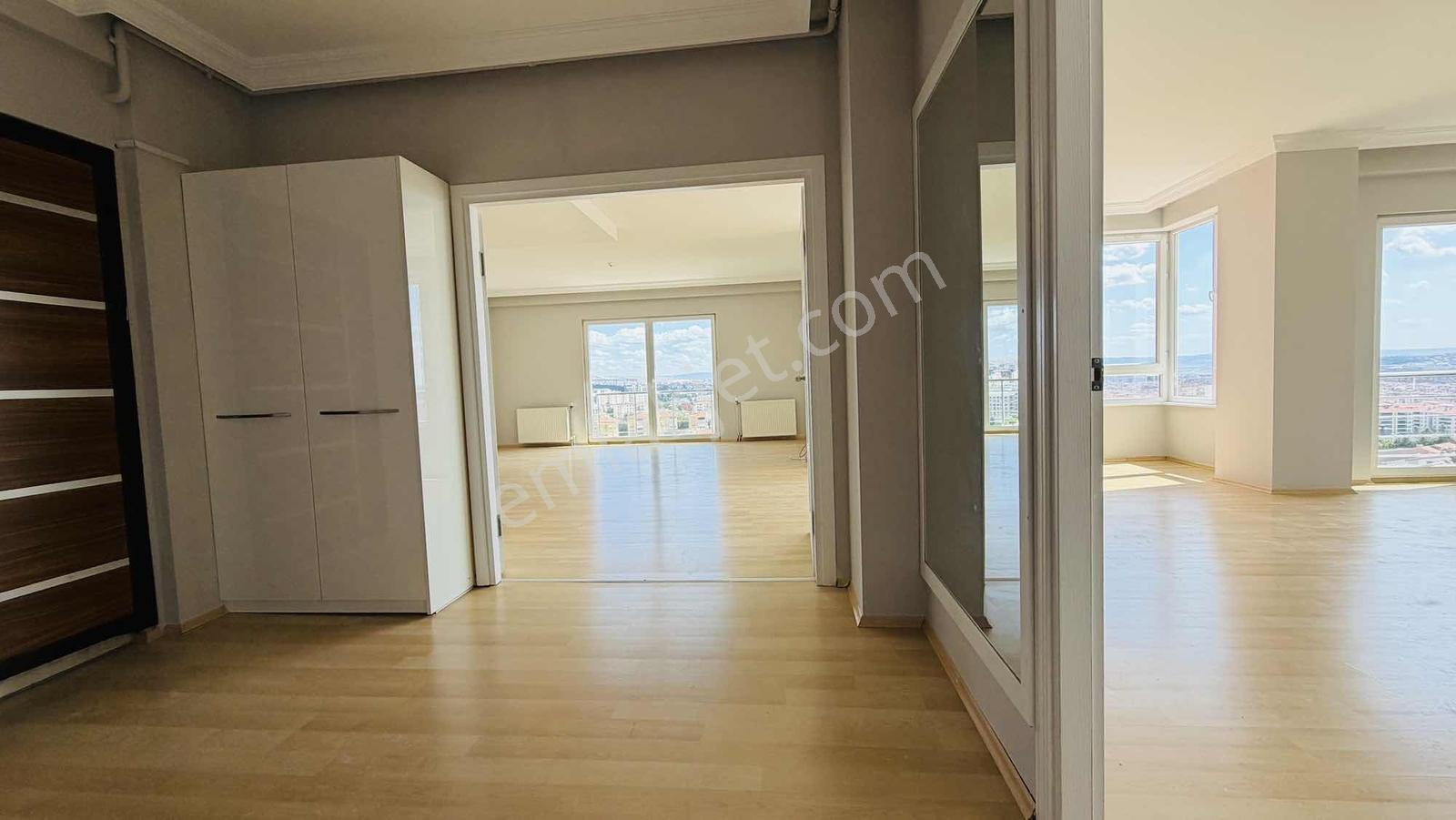 İlyas Nas'tan Şehrin Elit Bölgesinde Site İçinde 4+1 Kiralık D. - Görsel 14