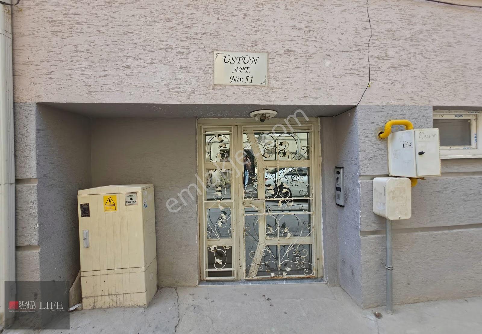 Rwlıfe// Büyükdere Mah. Kaplanlar Sokakta Kiralık 3+1 Daire - Görsel 6