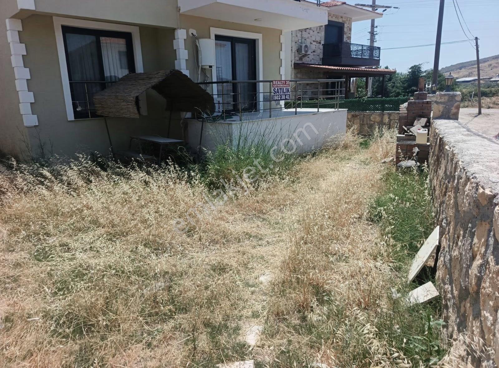 Foça Kazım Dirikte 2+1 Bahçe Katı Yeni Daire - Görsel 15