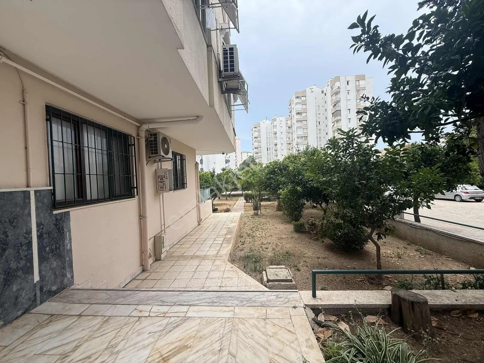Yeşilbahçede Merkezi Konumda, Geniş 3+1 Kiralık Daire - Görsel 3