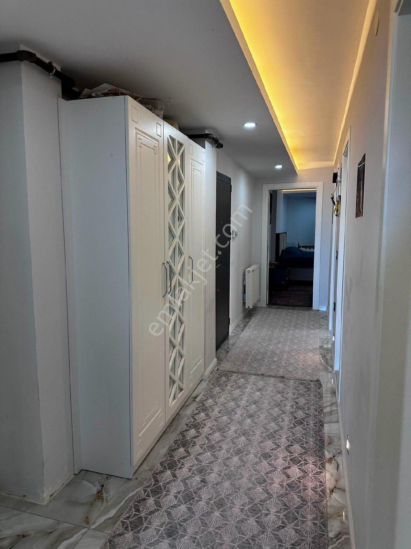 Samsun Atakum İstiklal Mahallesi'nde Kat Tapulu Ebeveyn Banyolu 2+1 Satılık Daire - Görsel 13