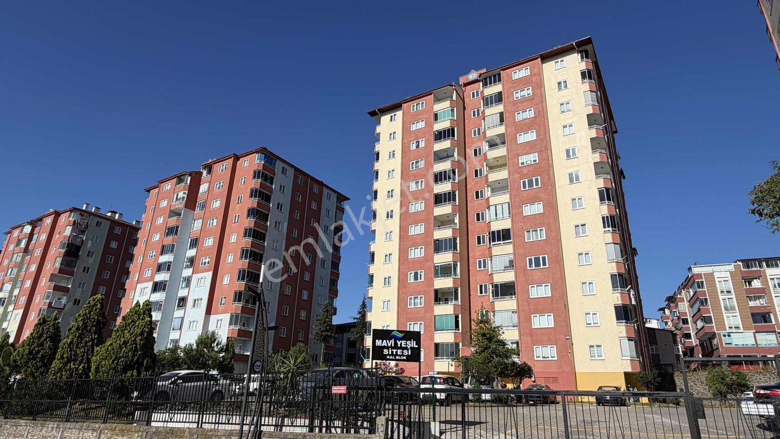 Canik Mavi Yeşil Sitesinde Satılık 3+1 Daire