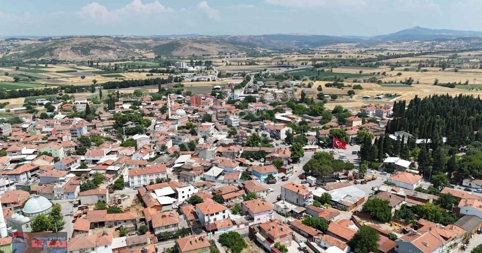 Re/max İnci'den Pamukçu'da Merkez Lokasyonlu Satılık Avlulu Kargir Ev Ve Arsası - Görsel 28