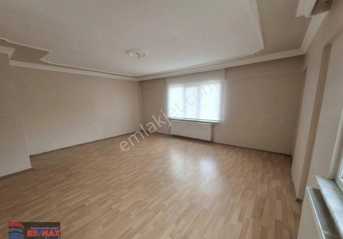 Re/max İnci'den Karesi Toygar Mah. Damla Sitesinde Satılık 2+1 Daire - Görsel 18