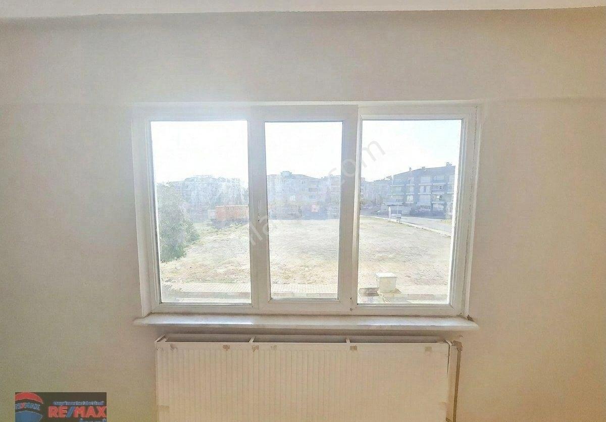 Re/max İnci'den Karesi Toygar Mah. Damla Sitesinde Satılık 2+1 Daire - Görsel 22