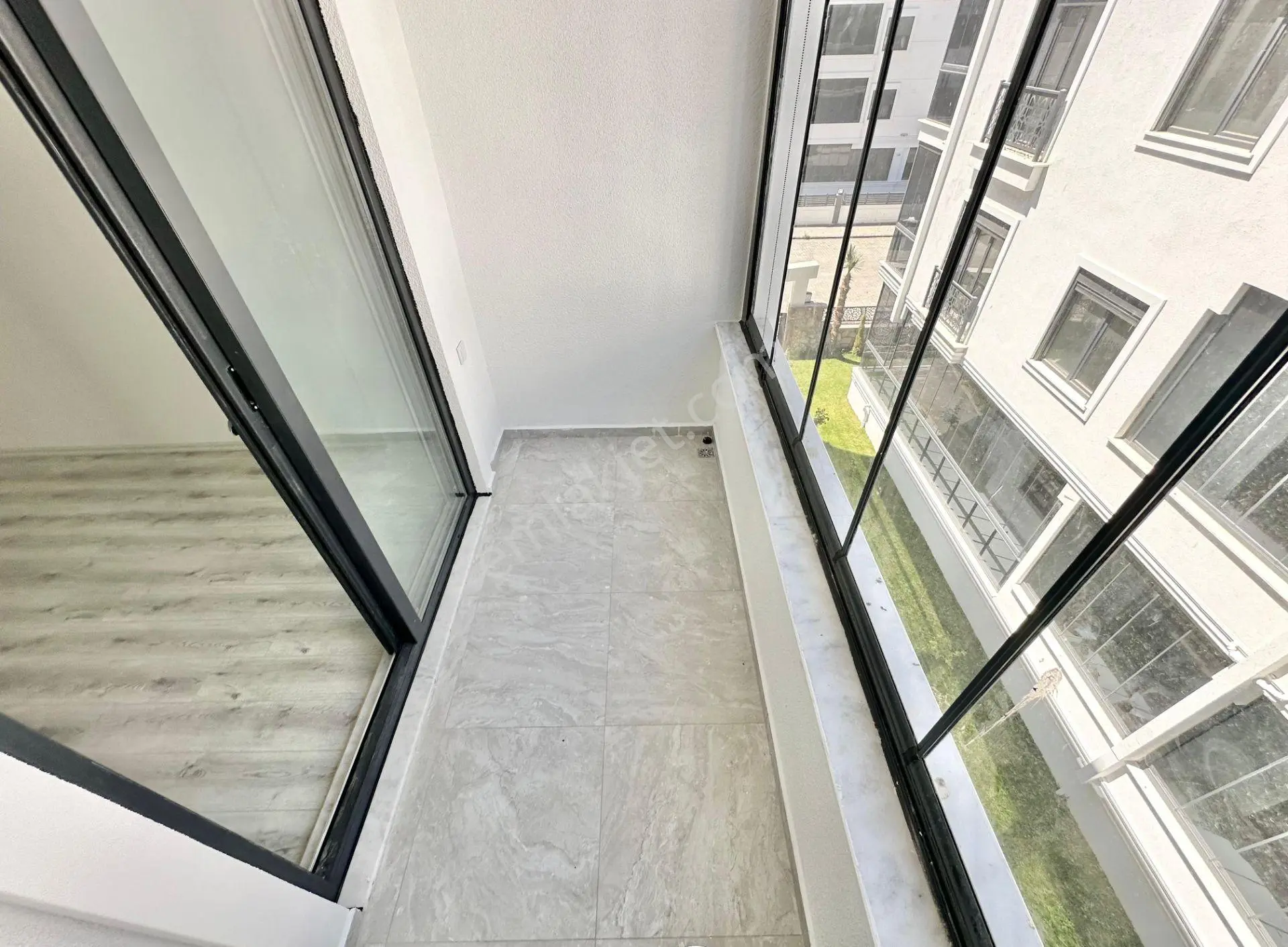 ⭐akçay Ay Emlak'tan⭐akçay'da Arakat Ön Cephe Şık Tasarımlı Satılık 2+1 Ultra Lüks Daire - Görsel 31