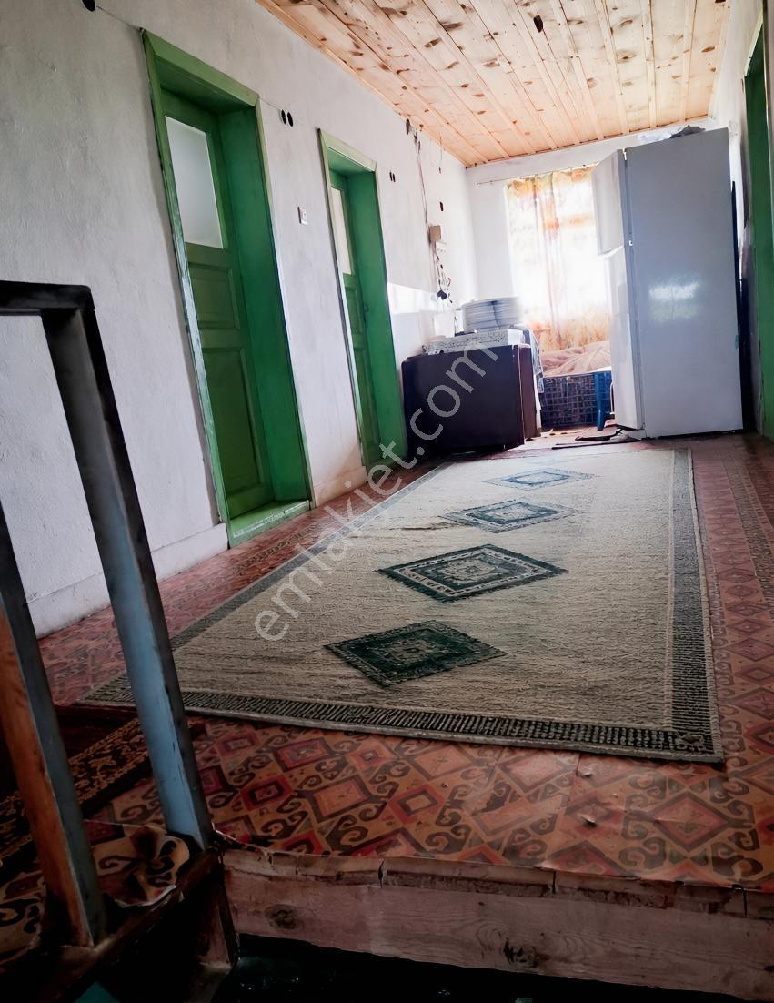 Şehirden Uzak, Huzura Yakın! 1147 M² Arsa İçinde 3+1 Köy Evi - Görsel 12
