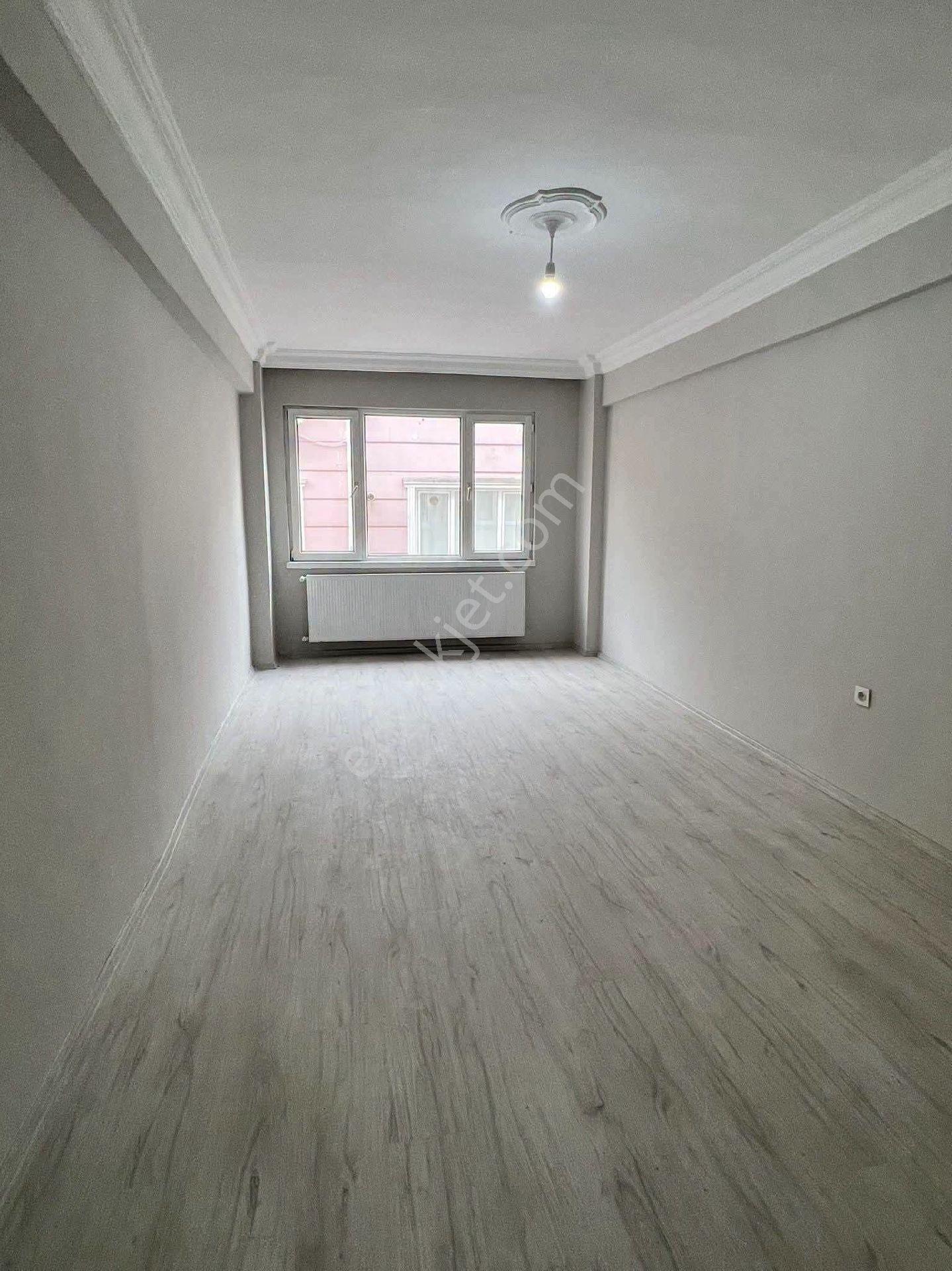 Samsun İlkadım Çiftlik Mahallesi'nde Kat Tapulu İçi Sıfır Yapılı 2+1 Satılık Daire - Görsel 9
