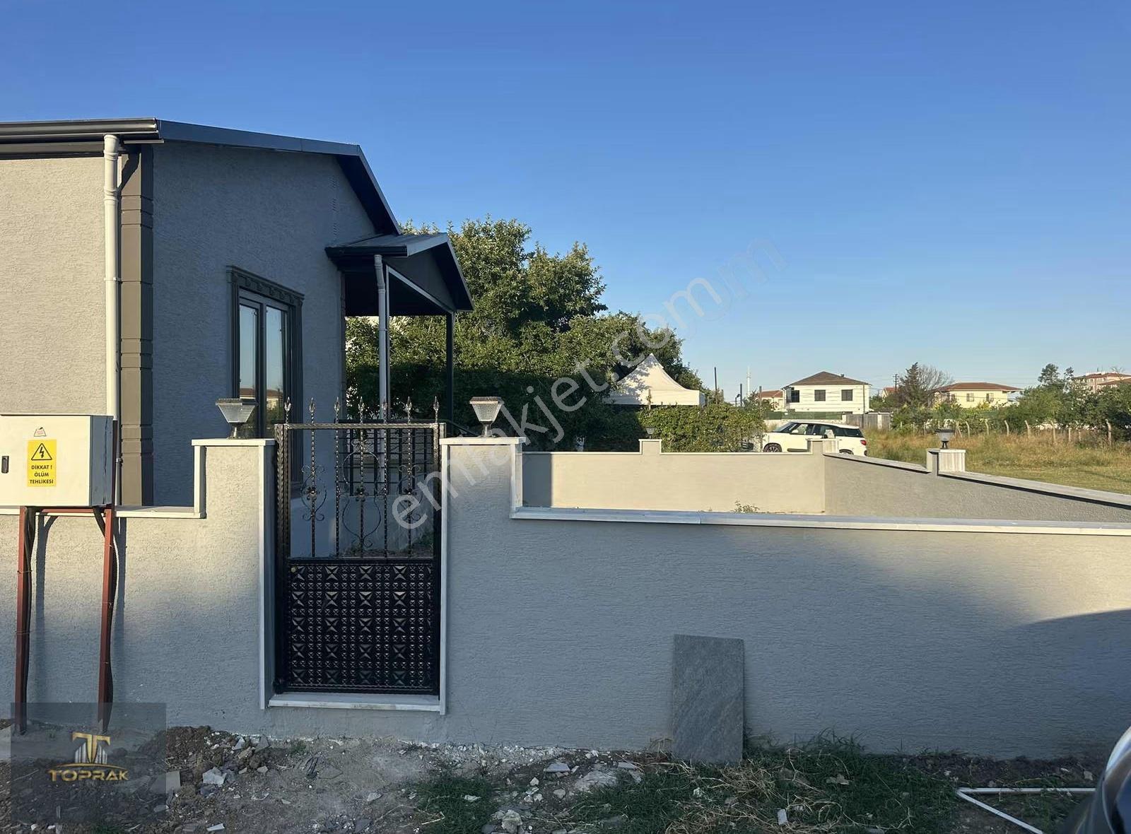 Merkezi Konumda Devlet Hastanesine Yakın Tek Kat Katlı Ev - Görsel 8