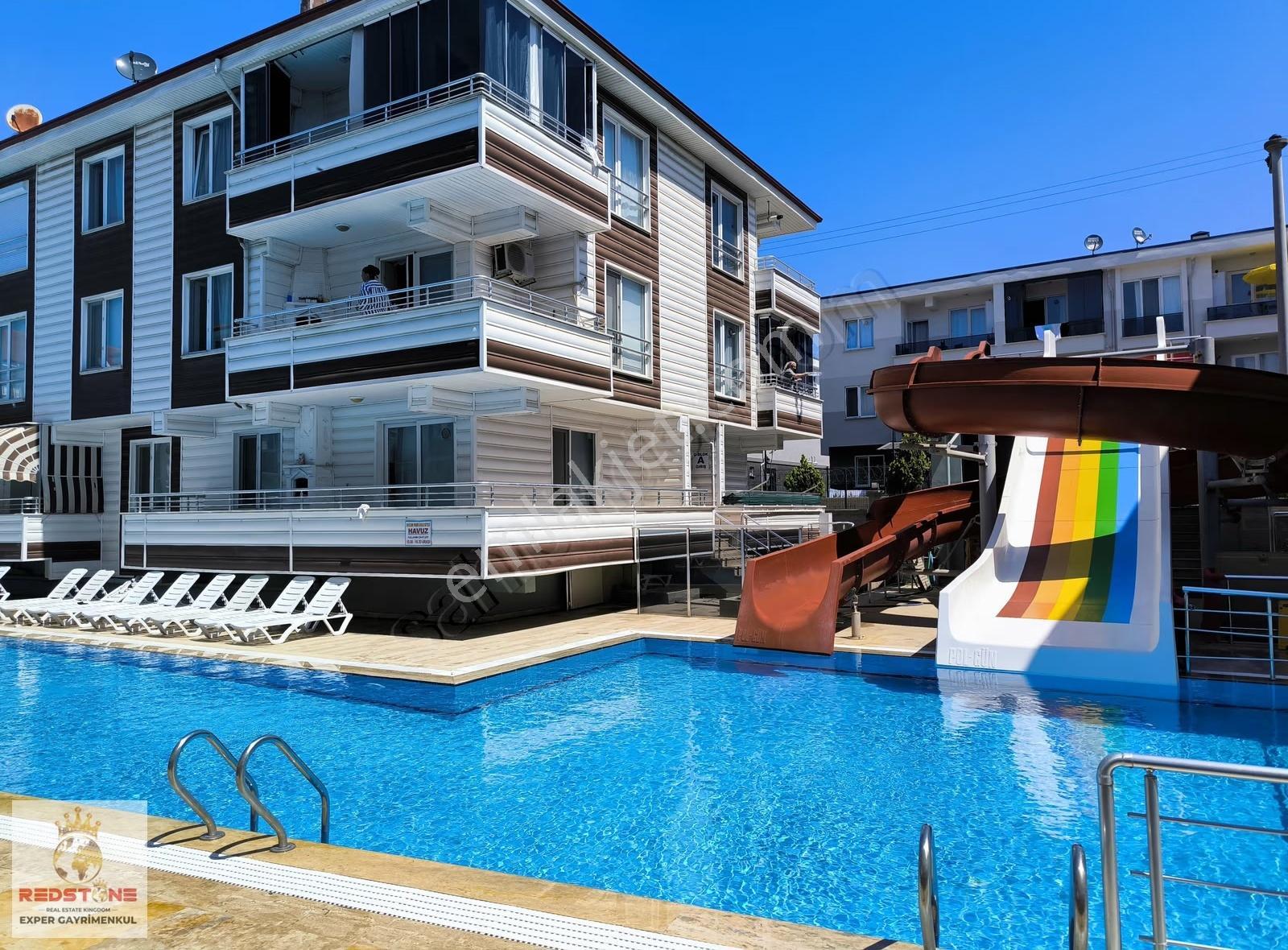 Karasu'da Aqualı Havuzlu Sitede Eşyalı Köşe 2+1 Yazlık Daire