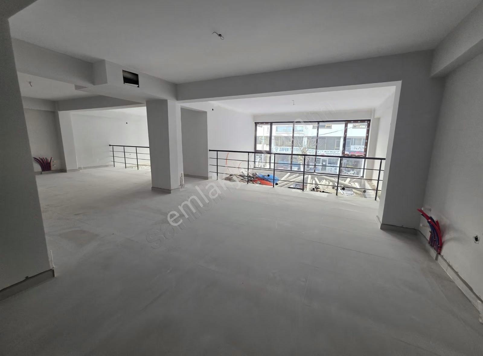 Devlet Hastanesi Civarı 280 M2 2 Katlı Dükkan - Görsel 3