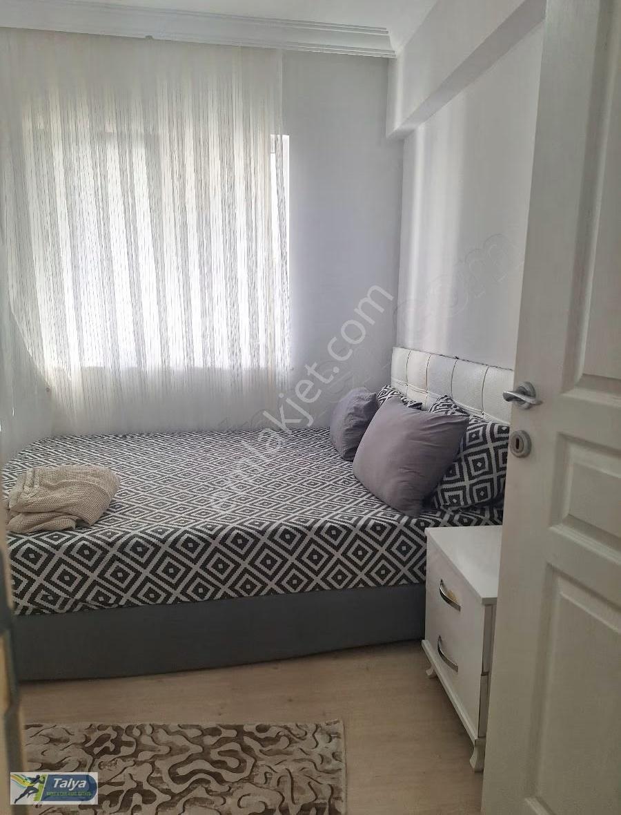 Tek Ay 3 Aylıkta Verilir Havuzlu Kundu Yolu Dibinde Eşyalı 1+1 - Görsel 3