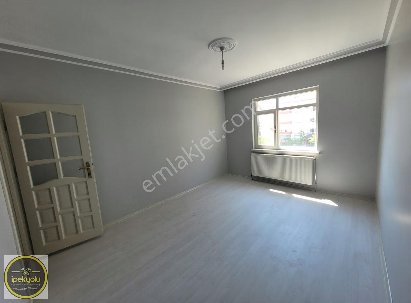 İpekyolu Gayrimenkulden Kırbaşı Yolu Üzerinde 3+1 Satılık Daire - Görsel 6