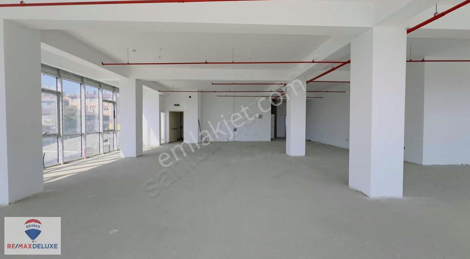 KOCAELİ ÇAYIROVA'DA KOMPLE SATILIK 6 KATLI 2904 M2 PLAZA - Görünüm 2