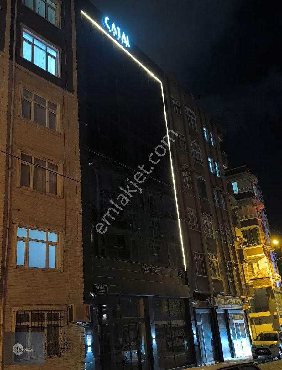Çarşamba Merkezi Konumda Tabela Değeri Yüksek Lüks Satılık Ofis