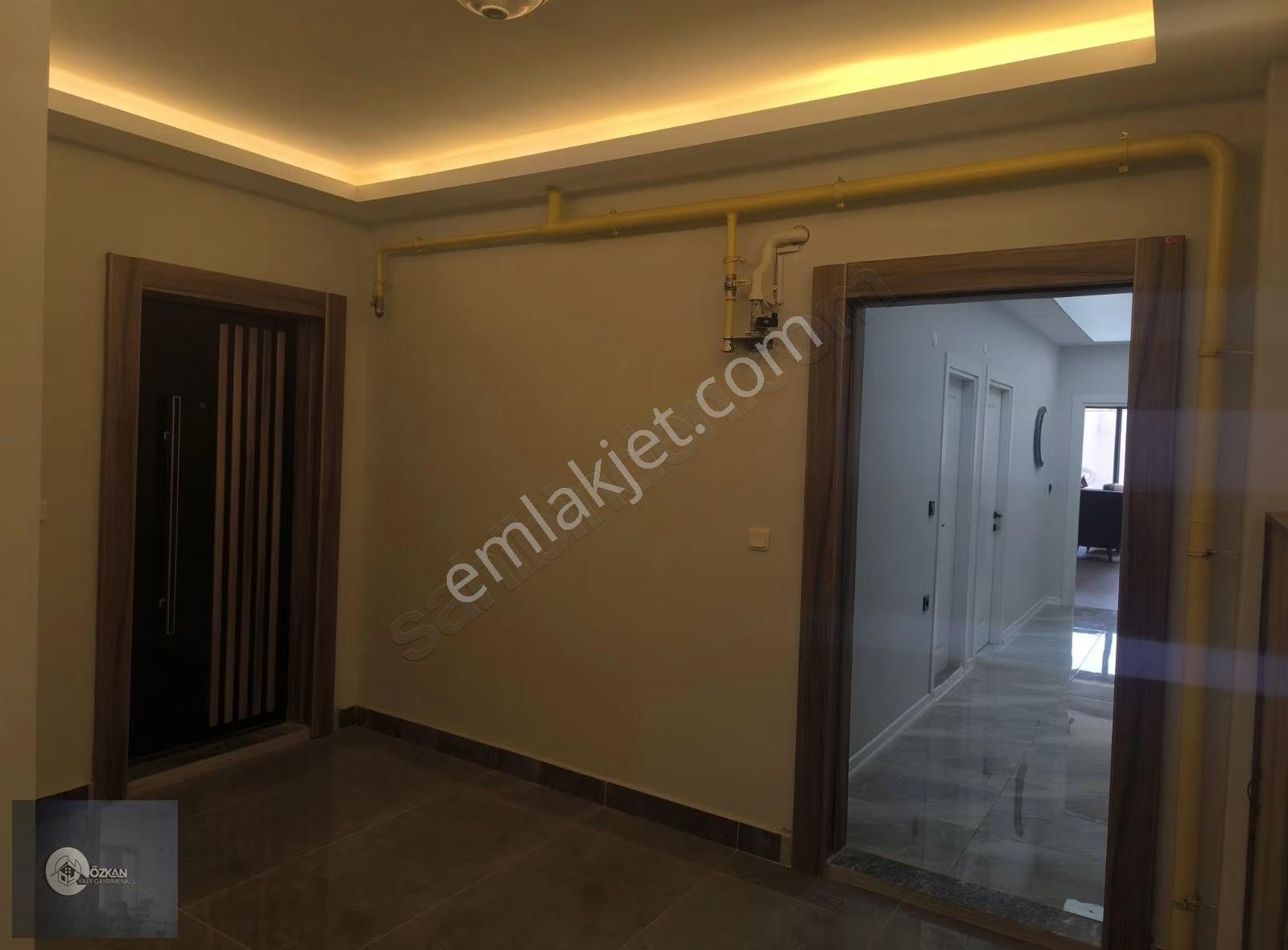 Çarşamba Merkezi Konumda Plaza İçi Kiralık Ofisler