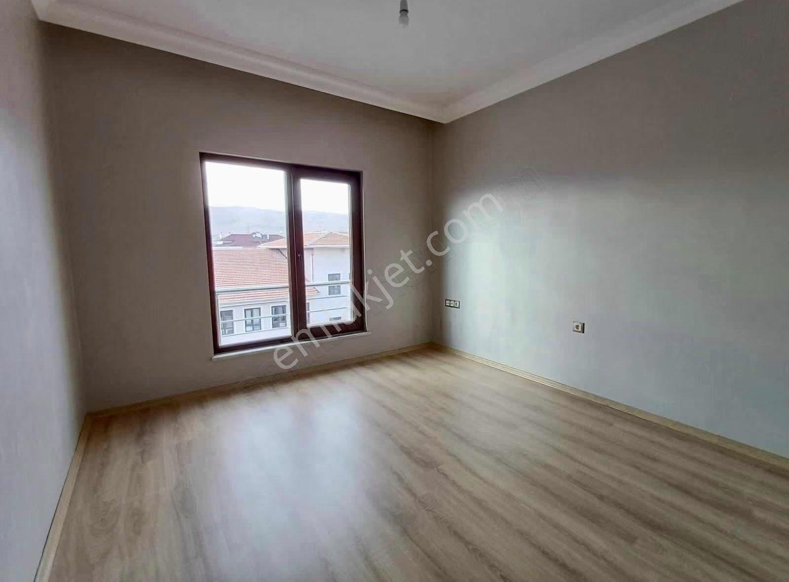 Özlem Yardımcı'dan Seha Panorama Evlerinde Satılık 4+1 Daire - Görsel 21