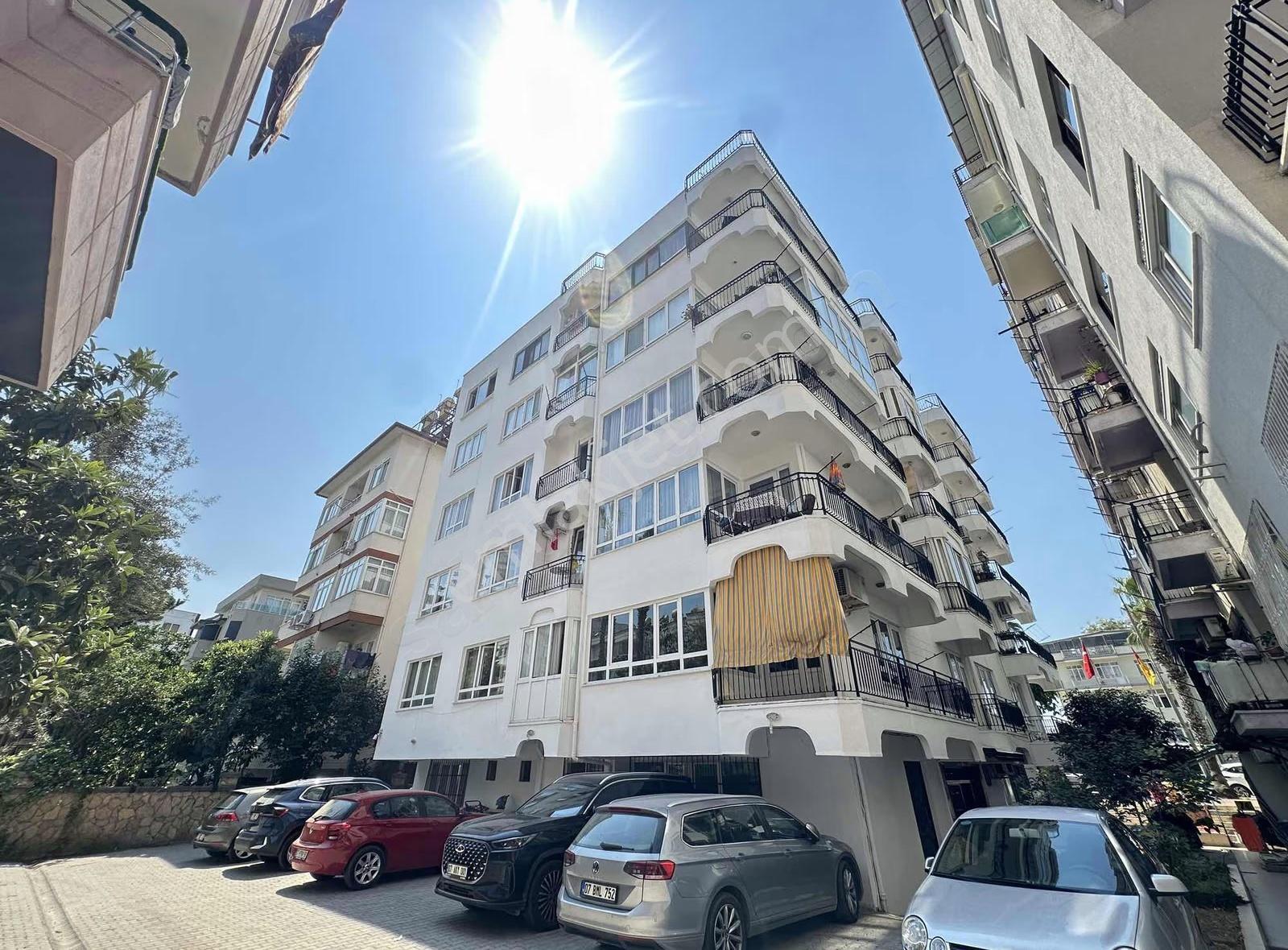 Alanya Güllerpınarı'nda Denize Sıfır 2+1 Satılık Daire - Görsel 19
