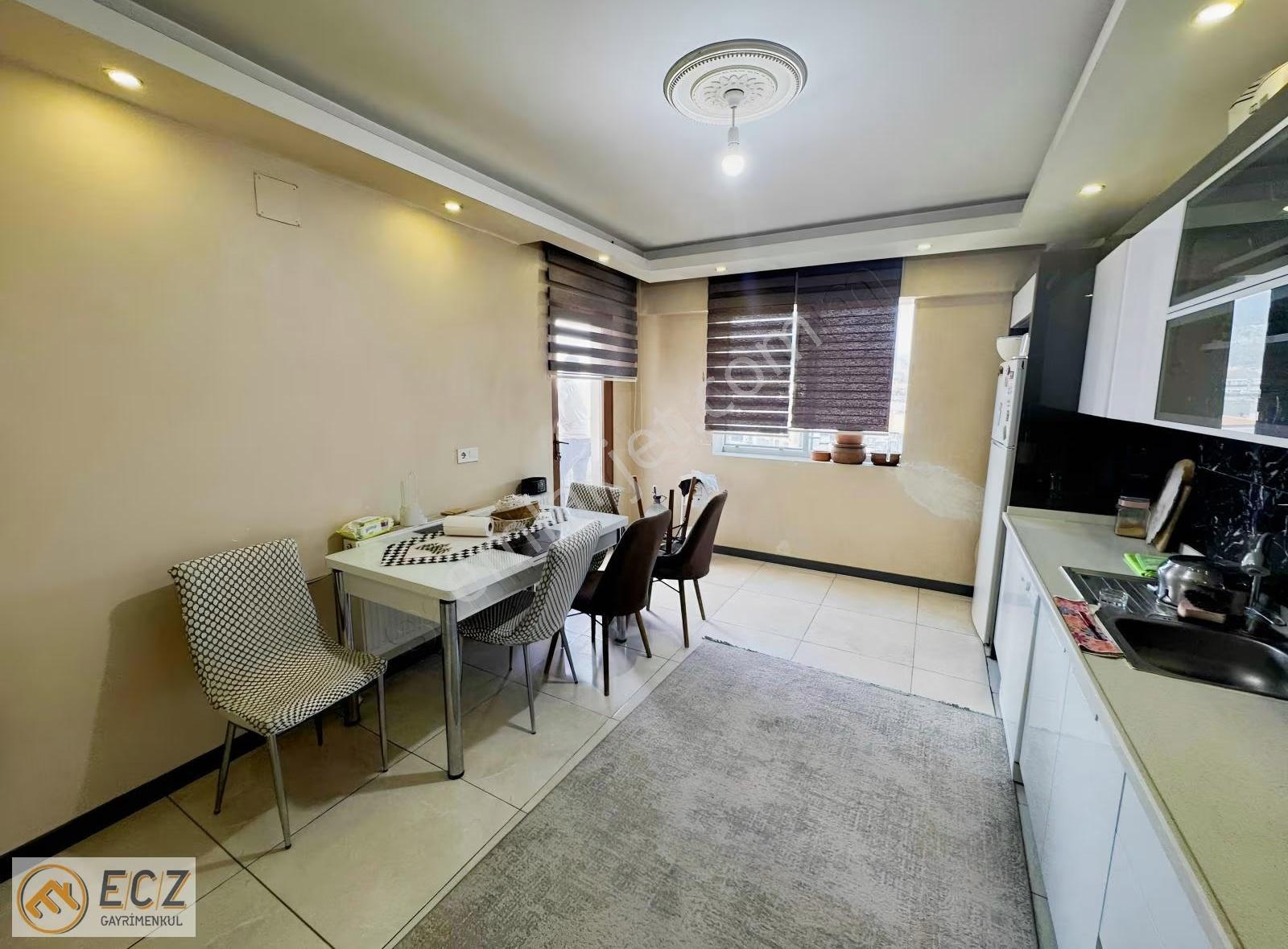 Manisa Alaşehir Satılık 3+1 Daire İstasyon Mah. Park Cepheli - Görsel 5