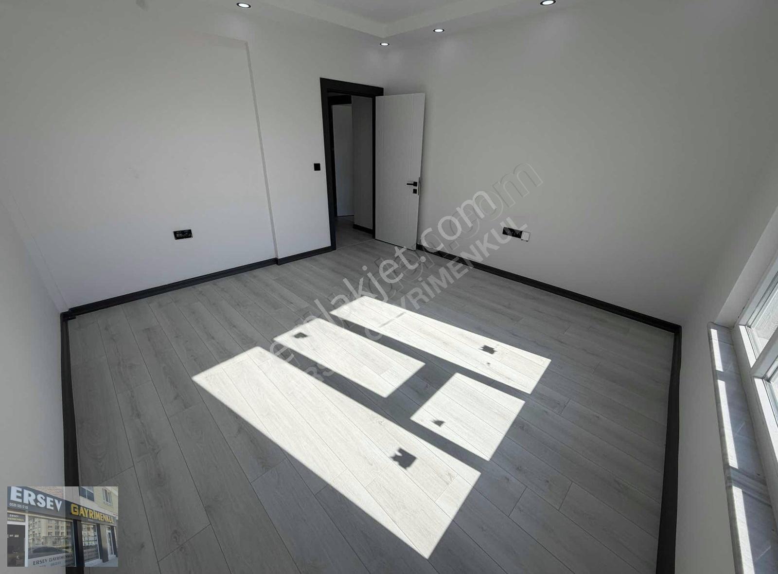Şirintepe'de Satılık 2+0 Daire, 55m², Anadolu Üni. Yakını - Görsel 3