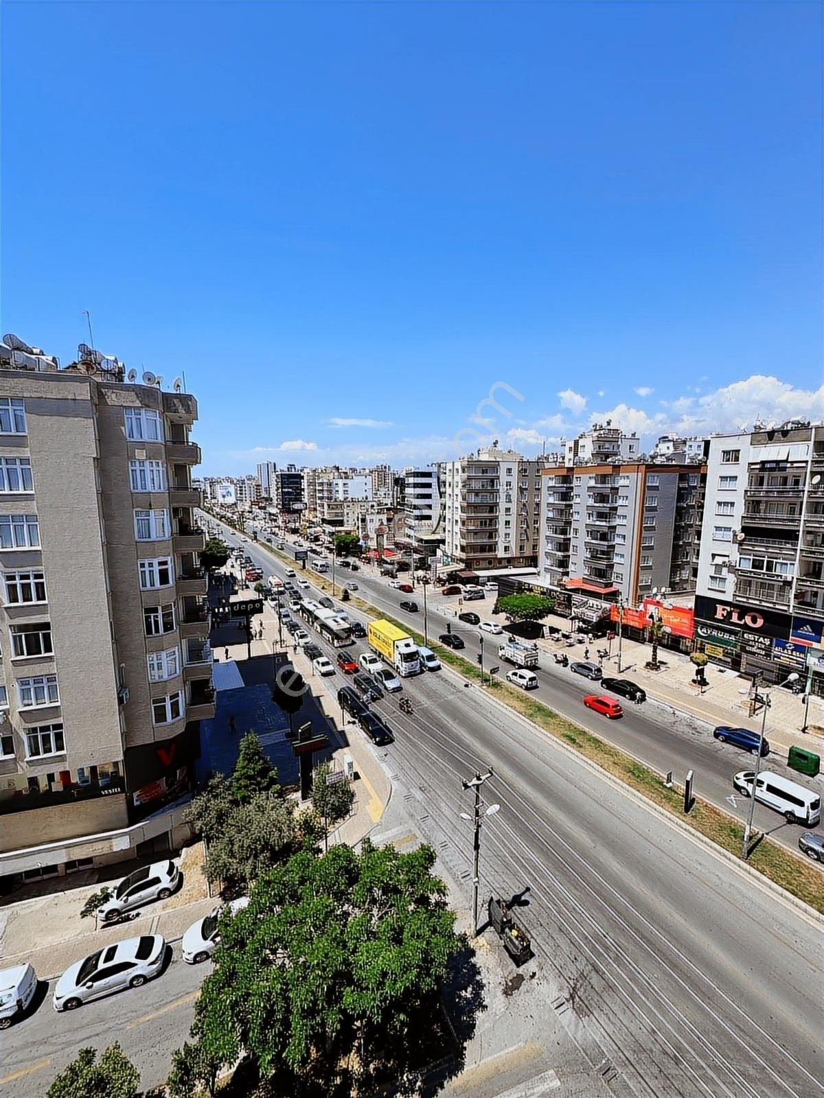 Rw Budur Dan Menderes Mahallesinde Gmk Üzeri 4+1 Satılık Daire