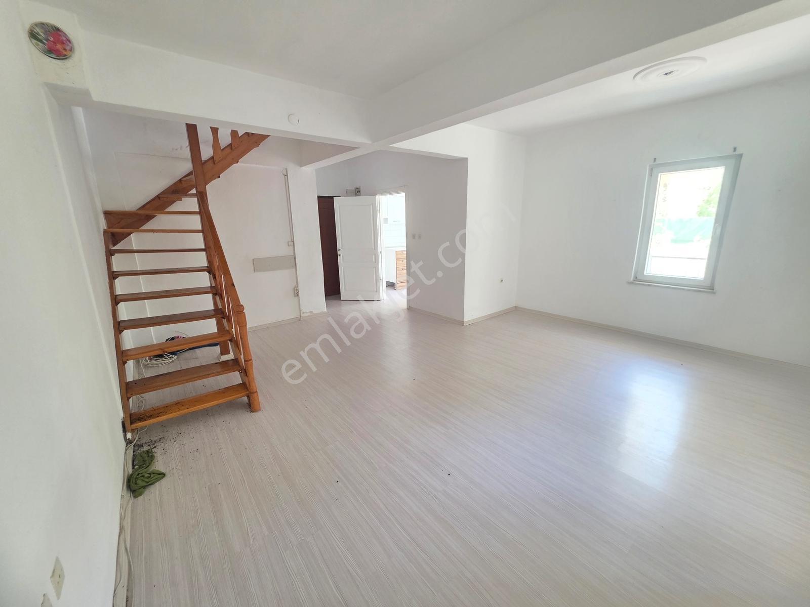 Marmaris Armutalan Da Havuzlu Sitede Satılık 3+1 Geniş Villa - Görsel 19