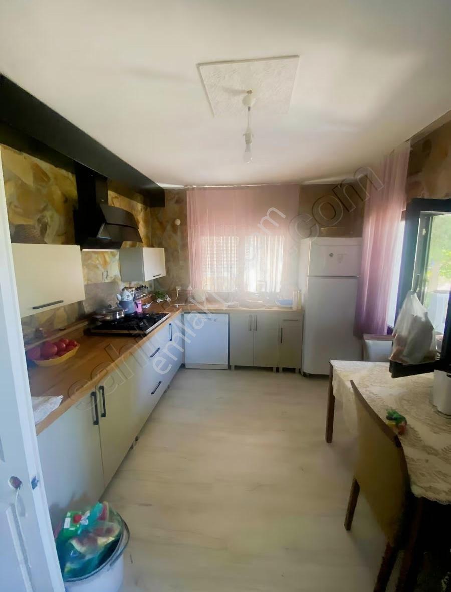 K.paşa Armutlu Tek Tapu Dubleks Evi Olan 1330 M Bahçe Satılıktır - Görsel 12