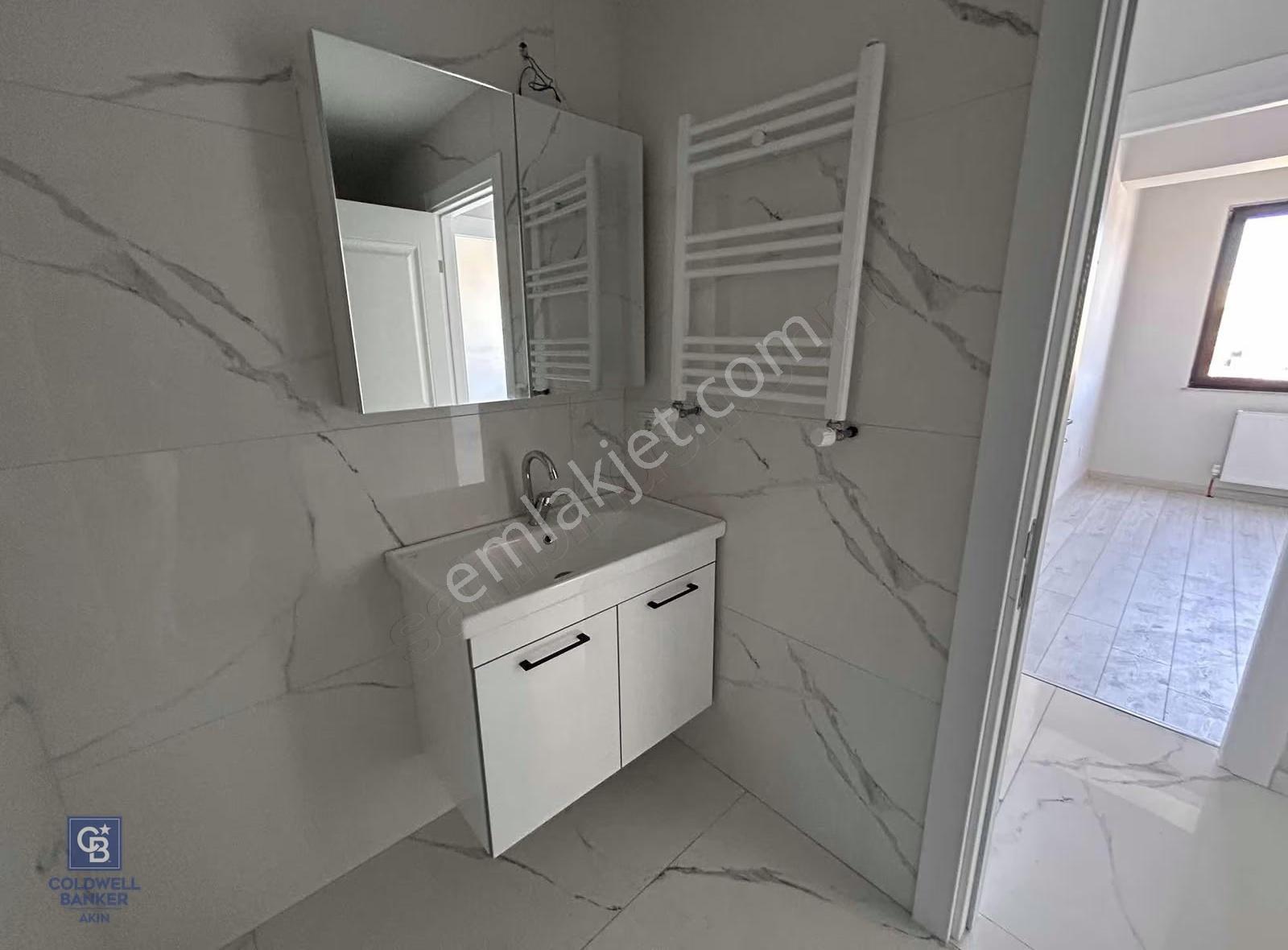 Turan Towers Sitesinde Kiralık 2+1 Ara Kat Daire - Görsel 3