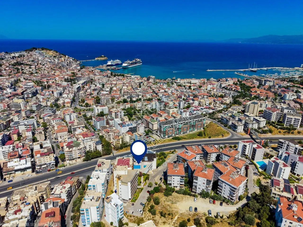 Kuşadası Terrace Ada Sitesi'nde Panoramik Deniz Manzaralı Satılık 3+1 Lüks Daire - Görsel 2