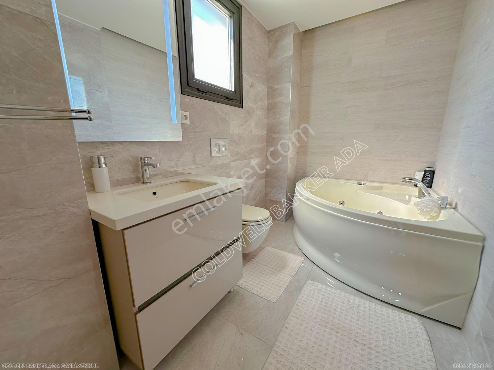 Kuşadası Terrace Ada Sitesi'nde Panoramik Deniz Manzaralı Satılık 3+1 Lüks Daire - Görsel 26
