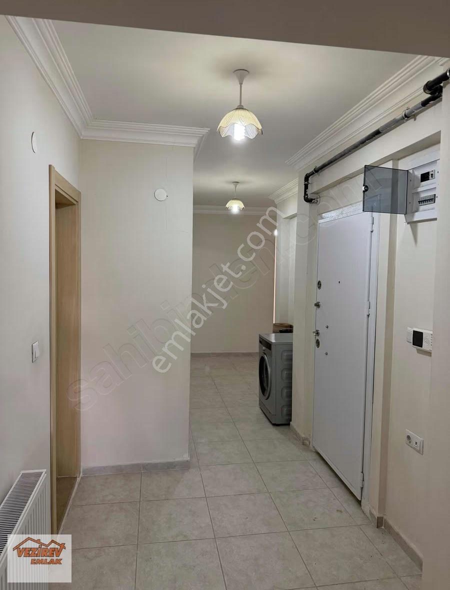 Çamlık Caddesine Cephe 3+1 Asansörlü Geniş Daire - Görsel 2