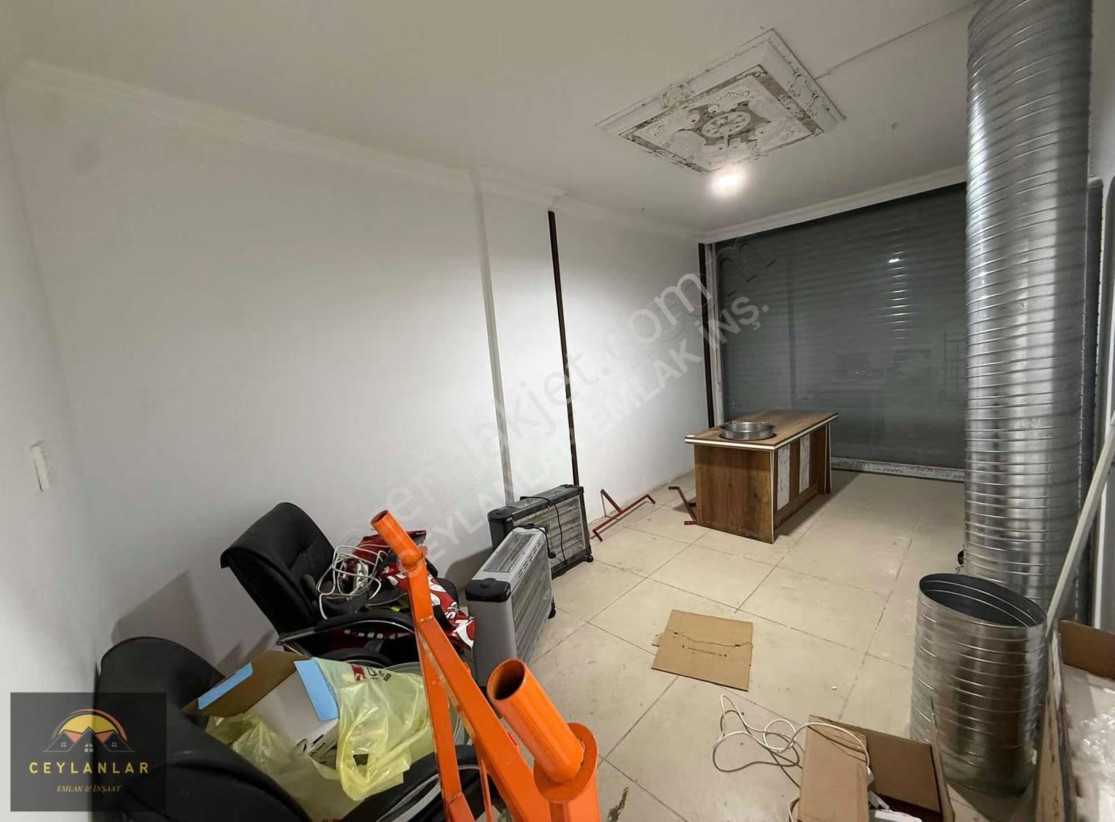 Metro Karşısı, Hazır Kiracılı 150m² Cadde Dükkanı - Görsel 13