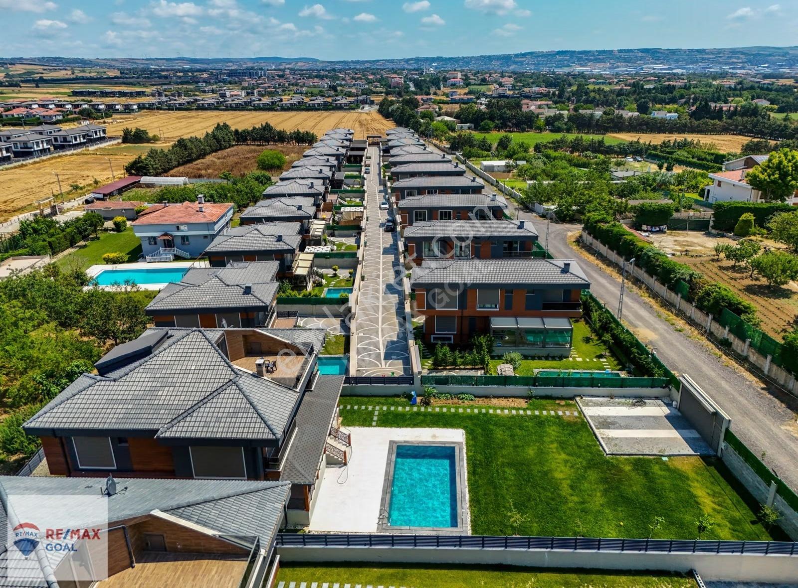 Silivri Kavaklı'da Müstakil Havuzlu, 600 M2 Lüks Villa - Görsel 16