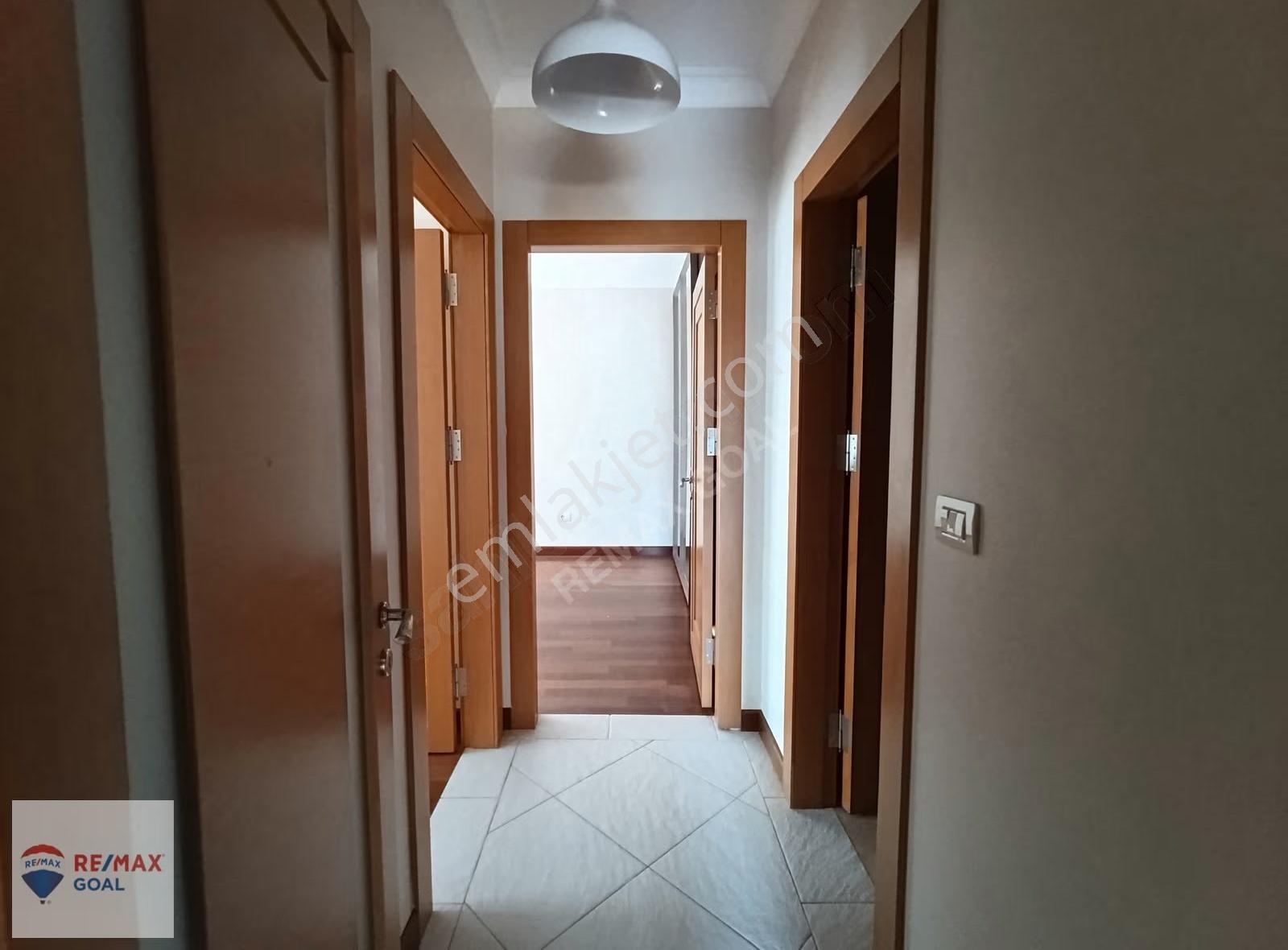 Caddebostan Taş Mektep'te Geniş 4+1 Dubleks Kiralık Daire - Görsel 16
